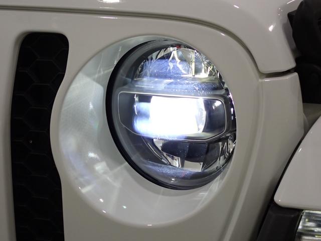 ジープ・ラングラーアンリミテッド サハラ　認定中古車保証１年付帯　レザーシート　シートヒーター　ハンドルヒーター　ＡｎｄｏｒｉｄＡｕｔｏ　Ａｐｐｌｅ　ｃａｒ　ｐｌａｙ　Ｂｌｕｅｔｏｏｔｈ　ＬＥＤヘッドライト　ＥＴＣ２．０（3枚目）