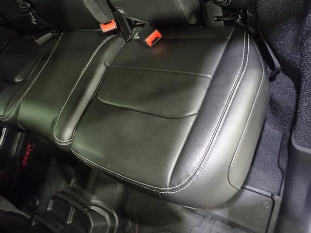 ジープ・ラングラーアンリミテッド サハラ　認定中古車保証１年付帯　レザーシート　シートヒーター　ハンドルヒーター　ＡｎｄｏｒｉｄＡｕｔｏ　Ａｐｐｌｅ　ｃａｒ　ｐｌａｙ　Ｂｌｕｅｔｏｏｔｈ　ＬＥＤヘッドライト　ＥＴＣ２．０（9枚目）