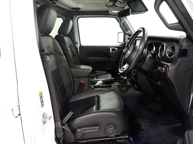 ジープ・ラングラーアンリミテッド サハラ　認定中古車保証１年付帯　レザーシート　シートヒーター　ハンドルヒーター　ＡｎｄｏｒｉｄＡｕｔｏ　Ａｐｐｌｅ　ｃａｒ　ｐｌａｙ　Ｂｌｕｅｔｏｏｔｈ　ＬＥＤヘッドライト　ＥＴＣ２．０（12枚目）