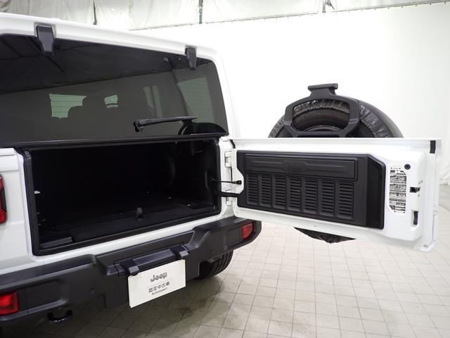 ジープ・ラングラーアンリミテッド サハラ　認定中古車保証１年付帯　レザーシート　シートヒーター　ハンドルヒーター　ＡｎｄｏｒｉｄＡｕｔｏ　Ａｐｐｌｅ　ｃａｒ　ｐｌａｙ　Ｂｌｕｅｔｏｏｔｈ　ＬＥＤヘッドライト　ＥＴＣ２．０（31枚目）