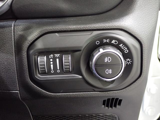 ジープ・ラングラーアンリミテッド サハラ　認定中古車保証１年付帯　レザーシート　シートヒーター　ハンドルヒーター　ＡｎｄｏｒｉｄＡｕｔｏ　Ａｐｐｌｅ　ｃａｒ　ｐｌａｙ　Ｂｌｕｅｔｏｏｔｈ　ＬＥＤヘッドライト　ＥＴＣ２．０（66枚目）