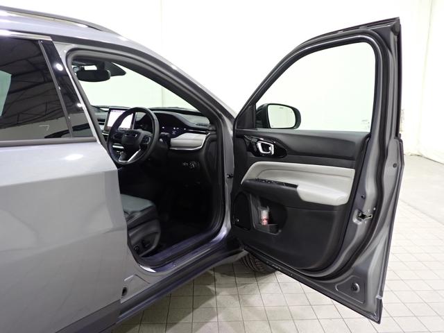 ジープ・コンパス リミテッド 認定中古車保証1年付帯 ドラレコ前後 シートヒーター ハンドルヒーター Apple car play AndoridAuto Bluetooth レザーシート 360°カメラ ETC2.0(14枚目)