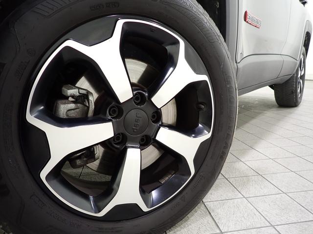 ジープ・レネゲード トレイルホーク 認定中古車保証1年 4WD AndoridAuto Apple car play Bluetooth ファブリックシート クルーズコントロール アイドリングストップ ドラレコ前後(4枚目)