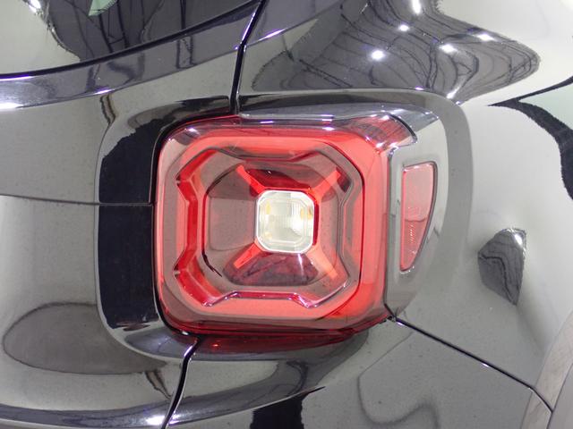 ジープ・レネゲード トレイルホーク 認定中古車保証1年 4WD AndoridAuto Apple car play Bluetooth ファブリックシート クルーズコントロール アイドリングストップ ドラレコ前後(28枚目)