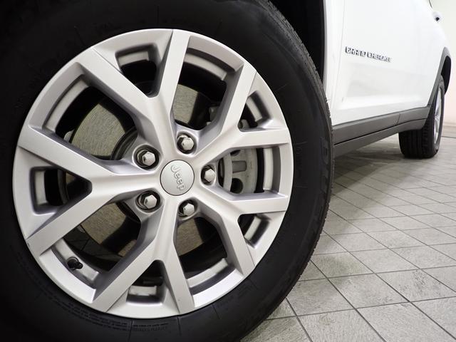 ジープ・グランドチェロキーL リミテッド 認定中古車保証1年付帯 レザーシート シートヒーター ハンドルヒーター AndoridAuto Apple car play Bluetooth LEDヘッドライト ETC2.0(4枚目)