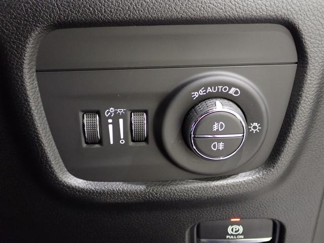 ジープ・グランドチェロキーL リミテッド 認定中古車保証1年付帯 レザーシート シートヒーター ハンドルヒーター AndoridAuto Apple car play Bluetooth LEDヘッドライト ETC2.0(76枚目)