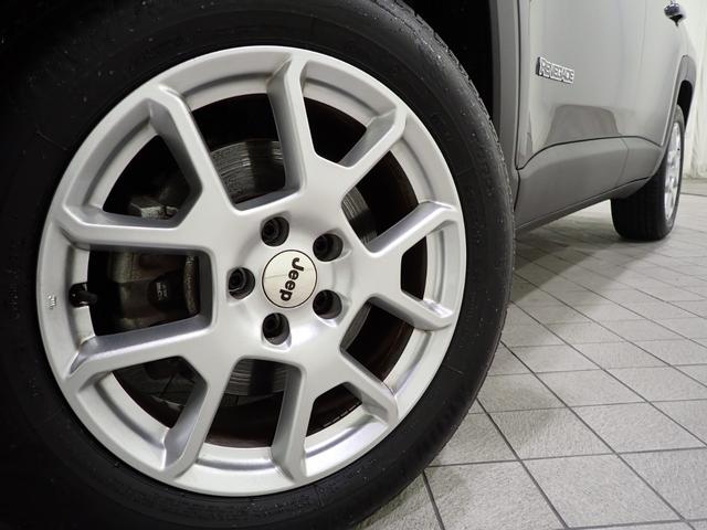 ジープ・レネゲード リミテッド 認定中古車保証1年付帯 ドラレコ付き レザーシート シートヒーター ハンドルヒーター LEDヘッドライト アダプティブクルーズコントロール 衝突軽減ブレーキシステム ETC2.0(4枚目)