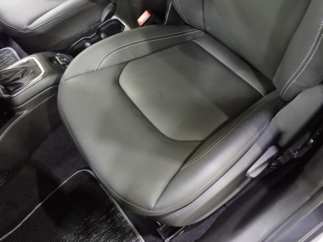 ジープ・レネゲード リミテッド 認定中古車保証1年付帯 ドラレコ付き レザーシート シートヒーター ハンドルヒーター LEDヘッドライト アダプティブクルーズコントロール 衝突軽減ブレーキシステム ETC2.0(7枚目)