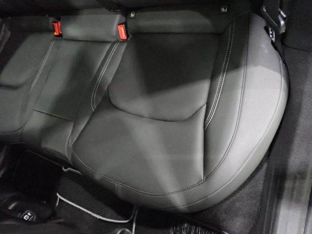 ジープ・レネゲード リミテッド 認定中古車保証1年付帯 ドラレコ付き レザーシート シートヒーター ハンドルヒーター LEDヘッドライト アダプティブクルーズコントロール 衝突軽減ブレーキシステム ETC2.0(9枚目)