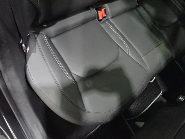 ジープ・レネゲード リミテッド 認定中古車保証1年付帯 ドラレコ付き レザーシート シートヒーター ハンドルヒーター LEDヘッドライト アダプティブクルーズコントロール 衝突軽減ブレーキシステム ETC2.0(11枚目)