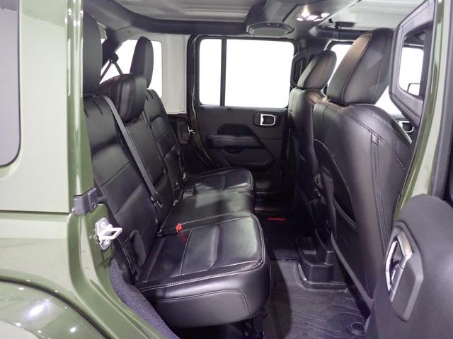 ジープ・ラングラーアンリミテッド サハラ・サージグリーン 認定中古車保証1年付帯 レザーシート AndoridAuto Apple car play Bluetooth LEDヘッドライト シートヒーター ハンドルヒーター ETC2.0(14枚目)