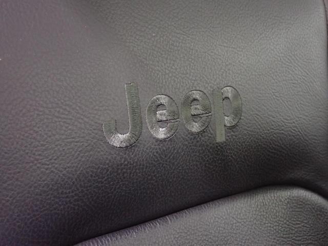 ジープ・ラングラーアンリミテッド サハラ・サージグリーン 認定中古車保証1年付帯 レザーシート AndoridAuto Apple car play Bluetooth LEDヘッドライト シートヒーター ハンドルヒーター ETC2.0(18枚目)