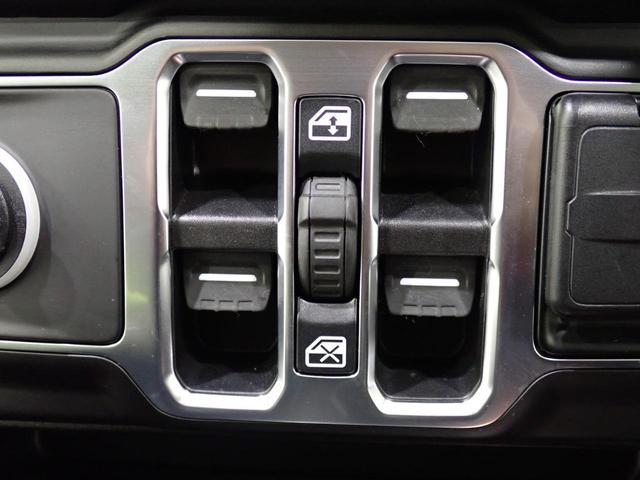 ジープ・ラングラーアンリミテッド サハラ・サージグリーン 認定中古車保証1年付帯 レザーシート AndoridAuto Apple car play Bluetooth LEDヘッドライト シートヒーター ハンドルヒーター ETC2.0(59枚目)