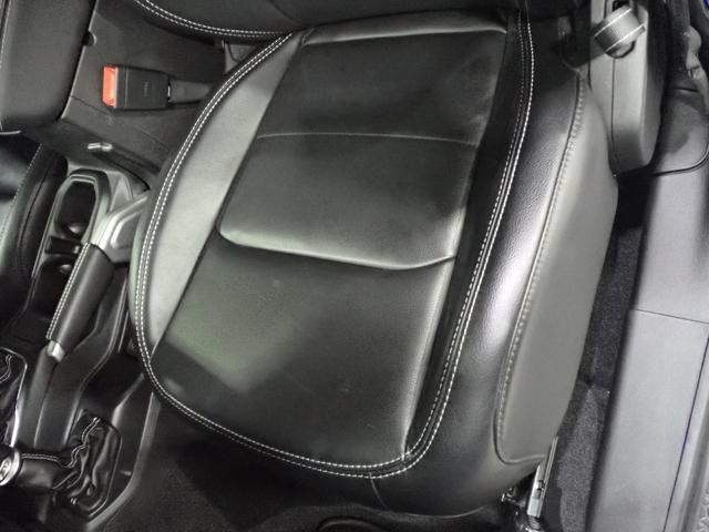 ジープ・ラングラーアンリミテッド サハラ　スカイワンタッチパワートップ　認定中古車保証１年付帯　パワートップ　レザーシート　ＡｎｄｏｒｉｄＡｕｔｏ　Ａｐｐｌｅ　ｃａｒ　ｐｌａｙ　Ｂｌｕｅｔｏｏｔｈ　ＬＥＤヘッドライト　シートヒーター　ハンドルヒーター　ＥＴＣ２．０（13枚目）