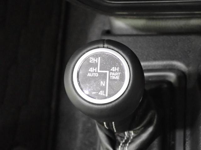 ジープ・ラングラーアンリミテッド サハラ　スカイワンタッチパワートップ　認定中古車保証１年付帯　パワートップ　レザーシート　ＡｎｄｏｒｉｄＡｕｔｏ　Ａｐｐｌｅ　ｃａｒ　ｐｌａｙ　Ｂｌｕｅｔｏｏｔｈ　ＬＥＤヘッドライト　シートヒーター　ハンドルヒーター　ＥＴＣ２．０（62枚目）