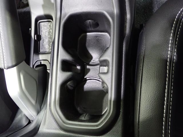 ジープ・ラングラーアンリミテッド サハラ　スカイワンタッチパワートップ　認定中古車保証１年付帯　パワートップ　レザーシート　ＡｎｄｏｒｉｄＡｕｔｏ　Ａｐｐｌｅ　ｃａｒ　ｐｌａｙ　Ｂｌｕｅｔｏｏｔｈ　ＬＥＤヘッドライト　シートヒーター　ハンドルヒーター　ＥＴＣ２．０（63枚目）