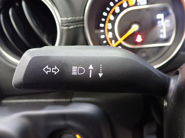 ジープ・ラングラーアンリミテッド サハラ　スカイワンタッチパワートップ　認定中古車保証１年付帯　パワートップ　レザーシート　ＡｎｄｏｒｉｄＡｕｔｏ　Ａｐｐｌｅ　ｃａｒ　ｐｌａｙ　Ｂｌｕｅｔｏｏｔｈ　ＬＥＤヘッドライト　シートヒーター　ハンドルヒーター　ＥＴＣ２．０（70枚目）