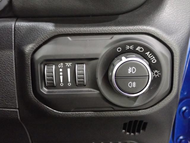 ジープ・ラングラーアンリミテッド サハラ　スカイワンタッチパワートップ　認定中古車保証１年付帯　パワートップ　レザーシート　ＡｎｄｏｒｉｄＡｕｔｏ　Ａｐｐｌｅ　ｃａｒ　ｐｌａｙ　Ｂｌｕｅｔｏｏｔｈ　ＬＥＤヘッドライト　シートヒーター　ハンドルヒーター　ＥＴＣ２．０（72枚目）