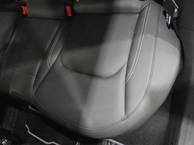 ジープ・レネゲード リミテッド　認定中古車保証１年付帯　サイドバイザー　レザーシート　シートヒーター　ＡｎｄｏｒｉｄＡｕｔｏ　Ａｐｐｌｅ　ｃａｒ　ｐｌａｙ　Ｂｌｕｅｔｏｏｔｈ　バックカメラ　ＬＥＤヘッドライト　ＥＴＣ２．０（9枚目）