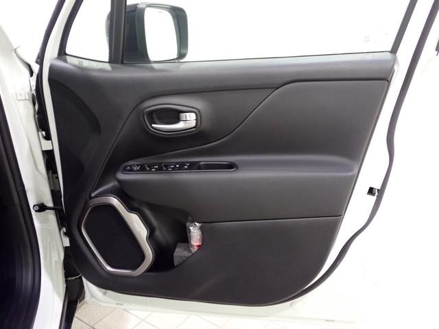 ジープ・レネゲード リミテッド　認定中古車保証１年付帯　サイドバイザー　レザーシート　シートヒーター　ＡｎｄｏｒｉｄＡｕｔｏ　Ａｐｐｌｅ　ｃａｒ　ｐｌａｙ　Ｂｌｕｅｔｏｏｔｈ　バックカメラ　ＬＥＤヘッドライト　ＥＴＣ２．０（15枚目）