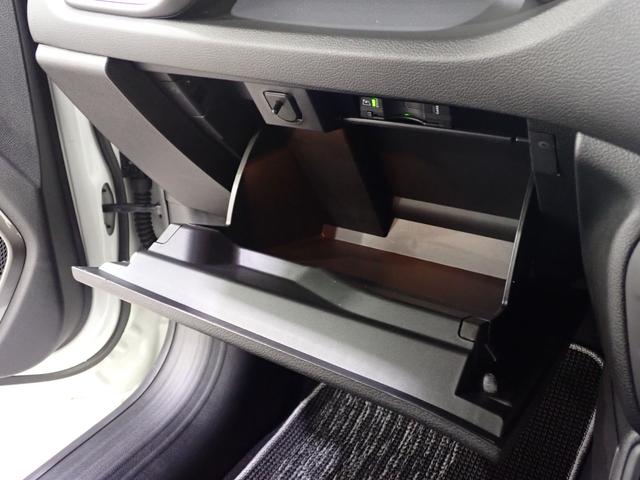 ジープ・レネゲード リミテッド　認定中古車保証１年付帯　サイドバイザー　レザーシート　シートヒーター　ＡｎｄｏｒｉｄＡｕｔｏ　Ａｐｐｌｅ　ｃａｒ　ｐｌａｙ　Ｂｌｕｅｔｏｏｔｈ　バックカメラ　ＬＥＤヘッドライト　ＥＴＣ２．０（53枚目）