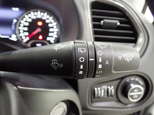 ジープ・レネゲード リミテッド　認定中古車保証１年付帯　サイドバイザー　レザーシート　シートヒーター　ＡｎｄｏｒｉｄＡｕｔｏ　Ａｐｐｌｅ　ｃａｒ　ｐｌａｙ　Ｂｌｕｅｔｏｏｔｈ　バックカメラ　ＬＥＤヘッドライト　ＥＴＣ２．０（60枚目）