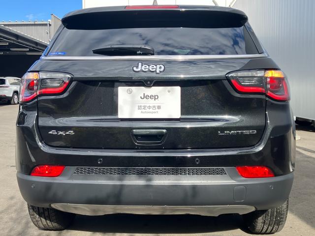 ジープ・コンパス リミテッド　弊社元試乗車　ワンオーナー　禁煙車　Ａｐｐｌｅ　ｃａｒ　ｐｌａｙ　ＡｎｄｏｒｉｄＡｕｔｏ　Ｂｌｕｅｔｏｏｔｈ　レザーシート　シートヒーター　ハンドルヒーター　３６０°カメラ　電動リアゲート（21枚目）