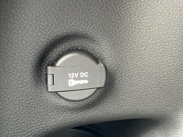 ジープ・コンパス リミテッド　弊社元試乗車　ワンオーナー　禁煙車　Ａｐｐｌｅ　ｃａｒ　ｐｌａｙ　ＡｎｄｏｒｉｄＡｕｔｏ　Ｂｌｕｅｔｏｏｔｈ　レザーシート　シートヒーター　ハンドルヒーター　３６０°カメラ　電動リアゲート（33枚目）