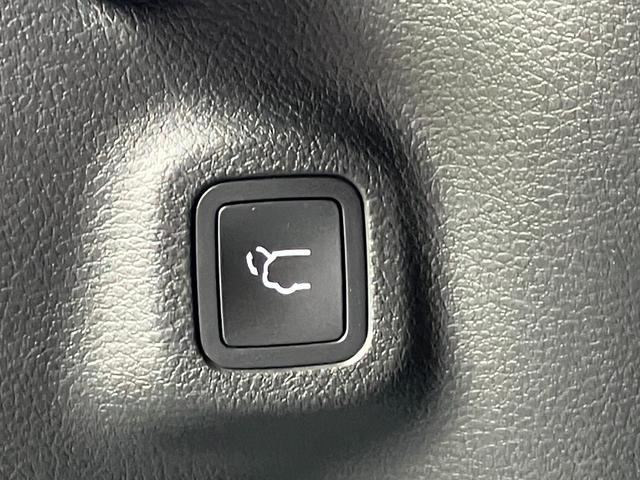 ジープ・コンパス リミテッド　弊社元試乗車　ワンオーナー　禁煙車　Ａｐｐｌｅ　ｃａｒ　ｐｌａｙ　ＡｎｄｏｒｉｄＡｕｔｏ　Ｂｌｕｅｔｏｏｔｈ　レザーシート　シートヒーター　ハンドルヒーター　３６０°カメラ　電動リアゲート（34枚目）