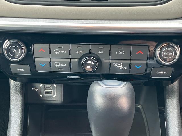 ジープ・コンパス リミテッド　弊社元試乗車　ワンオーナー　禁煙車　Ａｐｐｌｅ　ｃａｒ　ｐｌａｙ　ＡｎｄｏｒｉｄＡｕｔｏ　Ｂｌｕｅｔｏｏｔｈ　レザーシート　シートヒーター　ハンドルヒーター　３６０°カメラ　電動リアゲート（53枚目）