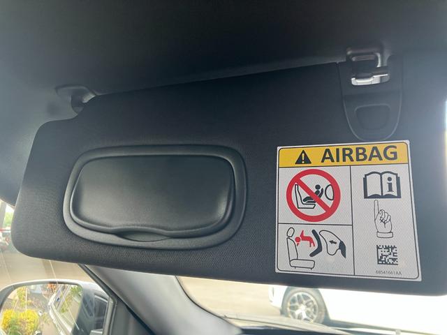 ジープ・コンパス リミテッド　弊社元試乗車　ワンオーナー　禁煙車　Ａｐｐｌｅ　ｃａｒ　ｐｌａｙ　ＡｎｄｏｒｉｄＡｕｔｏ　Ｂｌｕｅｔｏｏｔｈ　レザーシート　シートヒーター　ハンドルヒーター　３６０°カメラ　電動リアゲート（62枚目）