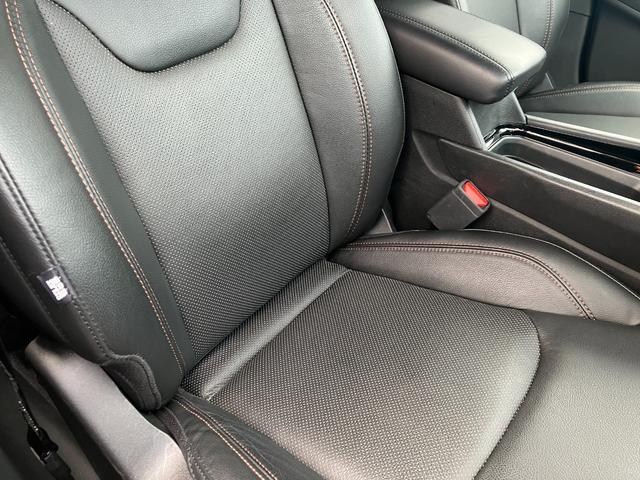 ジープ・コンパス リミテッド　弊社元試乗車　ワンオーナー　禁煙車　Ａｐｐｌｅ　ｃａｒ　ｐｌａｙ　ＡｎｄｏｒｉｄＡｕｔｏ　Ｂｌｕｅｔｏｏｔｈ　レザーシート　シートヒーター　ハンドルヒーター　３６０°カメラ　電動リアゲート（65枚目）