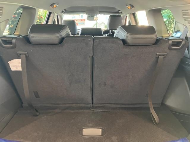 ジープ・コマンダー トレイル　エディション　限定１００台　登録未使用車　ショールーム展示車　ワンオーナー　禁煙車　ＡｎｄｏｒｉｄＡｕｔｏ　Ａｐｐｌｅ　ｃａｒ　ｐｌａｙ　Ｂｌｕｅｔｏｏｔｈ　シートメモリー機能　ＥＴＣ２．０　レザーシート（21枚目）