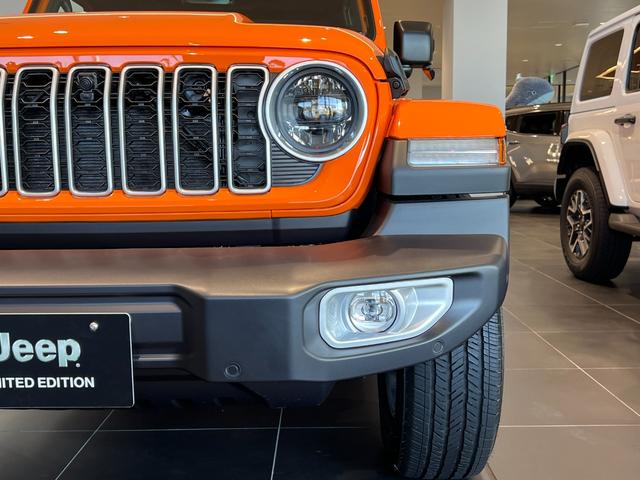 ジープ・ラングラーアンリミテッド サハラ　ホセ　登録未使用車　限定１００台　ショールーム展示　ワンオーナー　禁煙車　ＡｎｄｏｒｉｄＡｕｔｏ　Ａｐｐｌｅ　ｃａｒ　ｐｌａｙ　Ｂｌｕｅｔｏｏｔｈ　純正オーディオ　Ａｌｐｉｎｅ　ＥＴＣ２．０（12枚目）