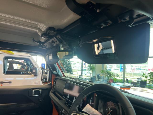 ジープ・ラングラーアンリミテッド サハラ　ホセ　登録未使用車　限定１００台　ショールーム展示　ワンオーナー　禁煙車　ＡｎｄｏｒｉｄＡｕｔｏ　Ａｐｐｌｅ　ｃａｒ　ｐｌａｙ　Ｂｌｕｅｔｏｏｔｈ　純正オーディオ　Ａｌｐｉｎｅ　ＥＴＣ２．０（27枚目）