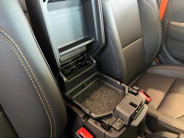 ジープ・ラングラーアンリミテッド サハラ　ホセ　登録未使用車　限定１００台　ショールーム展示　ワンオーナー　禁煙車　ＡｎｄｏｒｉｄＡｕｔｏ　Ａｐｐｌｅ　ｃａｒ　ｐｌａｙ　Ｂｌｕｅｔｏｏｔｈ　純正オーディオ　Ａｌｐｉｎｅ　ＥＴＣ２．０（34枚目）