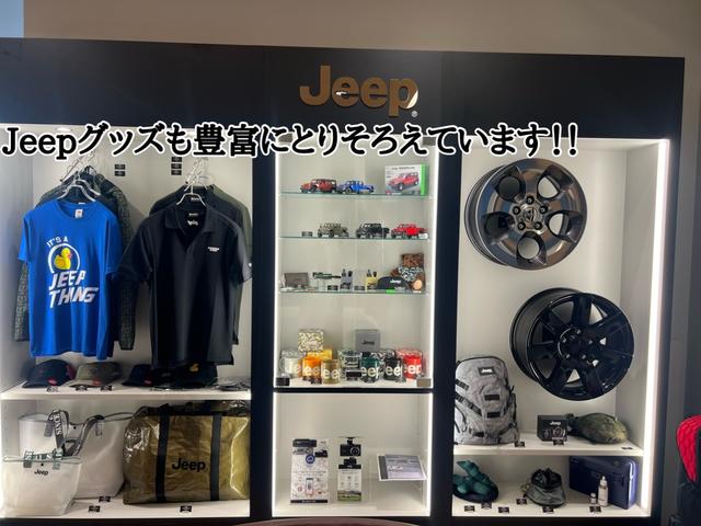 ジープ・ラングラーアンリミテッド サハラ　ホセ　登録未使用車　限定１００台　ショールーム展示　ワンオーナー　禁煙車　ＡｎｄｏｒｉｄＡｕｔｏ　Ａｐｐｌｅ　ｃａｒ　ｐｌａｙ　Ｂｌｕｅｔｏｏｔｈ　純正オーディオ　Ａｌｐｉｎｅ　ＥＴＣ２．０（52枚目）