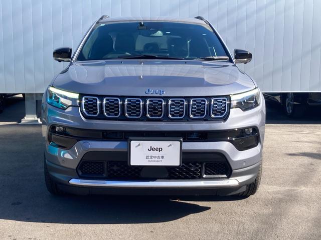 ジープ・コンパス リミテッド　登録未使用車　ワンオーナー　禁煙車　Ａｐｐｌｅ　ｃａｒ　ｐｌａｙ　ＡｎｄｏｒｉｄＡｕｔｏ　純正オーディオ　Ａｌｐｉｎｅ　レザーシート　シートメモリー機能　シートヒーター　ハンドルヒーター電動リアゲート（4枚目）