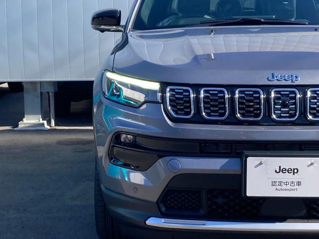 ジープ・コンパス リミテッド　登録未使用車　ワンオーナー　禁煙車　Ａｐｐｌｅ　ｃａｒ　ｐｌａｙ　ＡｎｄｏｒｉｄＡｕｔｏ　純正オーディオ　Ａｌｐｉｎｅ　レザーシート　シートメモリー機能　シートヒーター　ハンドルヒーター電動リアゲート（6枚目）