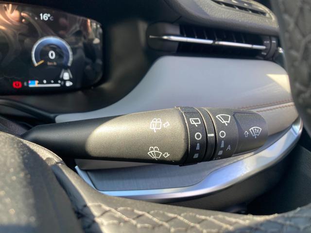 ジープ・コンパス リミテッド　登録未使用車　ワンオーナー　禁煙車　Ａｐｐｌｅ　ｃａｒ　ｐｌａｙ　ＡｎｄｏｒｉｄＡｕｔｏ　純正オーディオ　Ａｌｐｉｎｅ　レザーシート　シートメモリー機能　シートヒーター　ハンドルヒーター電動リアゲート（46枚目）