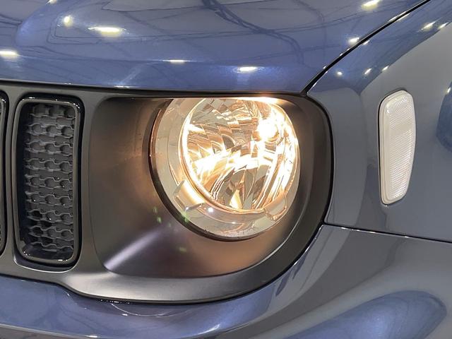 ジープ・レネゲード ナイトイーグル　認定中古車保証１年付帯　限定２００台　ファブリックシート　ＡｎｄｏｒｉｄＡｕｔｏ　Ａｐｐｌｅ　ｃａｒ　ｐｌａｙ　Ｂｌｕｅｔｏｏｔｈ　バックカメラ　ＬＥＤヘッドライト　ＥＴＣ（3枚目）