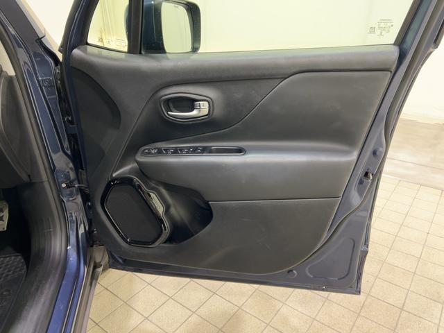 ジープ・レネゲード ナイトイーグル　認定中古車保証１年付帯　限定２００台　ファブリックシート　ＡｎｄｏｒｉｄＡｕｔｏ　Ａｐｐｌｅ　ｃａｒ　ｐｌａｙ　Ｂｌｕｅｔｏｏｔｈ　バックカメラ　ＬＥＤヘッドライト　ＥＴＣ（15枚目）