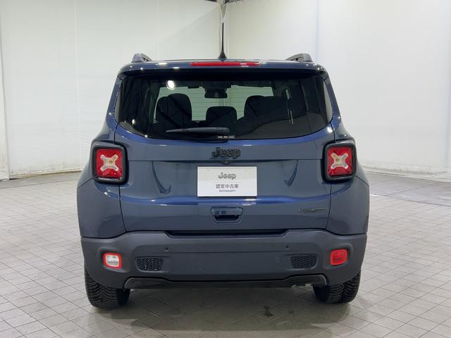ジープ・レネゲード ナイトイーグル　認定中古車保証１年付帯　限定２００台　ファブリックシート　ＡｎｄｏｒｉｄＡｕｔｏ　Ａｐｐｌｅ　ｃａｒ　ｐｌａｙ　Ｂｌｕｅｔｏｏｔｈ　バックカメラ　ＬＥＤヘッドライト　ＥＴＣ（25枚目）
