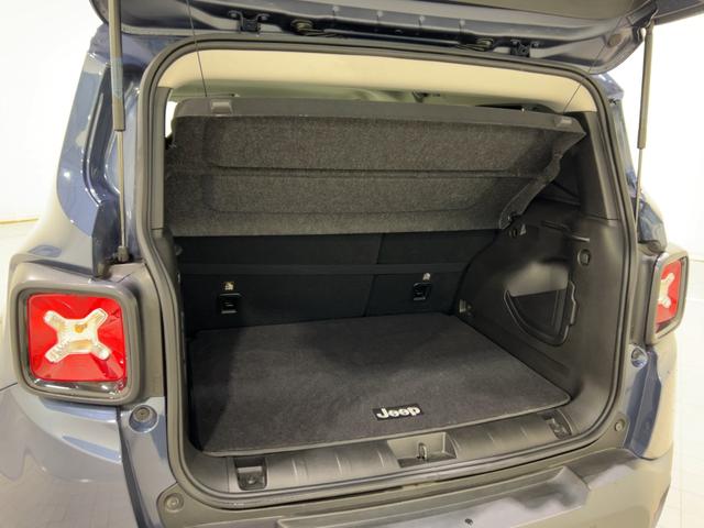 ジープ・レネゲード ナイトイーグル　認定中古車保証１年付帯　限定２００台　ファブリックシート　ＡｎｄｏｒｉｄＡｕｔｏ　Ａｐｐｌｅ　ｃａｒ　ｐｌａｙ　Ｂｌｕｅｔｏｏｔｈ　バックカメラ　ＬＥＤヘッドライト　ＥＴＣ（32枚目）