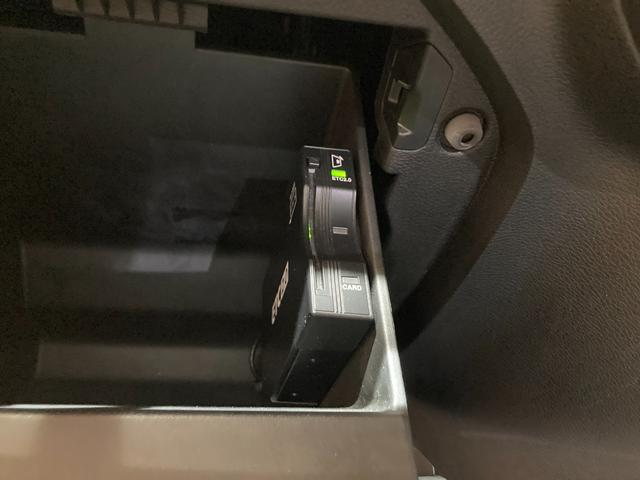 ジープ・ラングラーアンリミテッド ルビコン　認定中古車保証１年付帯　弊社オーナー様下取り車両　ワンオーナー　２４年式グリル（現行と同じ）バグガード付き　Ａｐｐｌｅ　ｃａｒ　ｐｌａｙ　ＡｎｄｏｒｉｄＡｕｔｏ　Ｂｌｕｅｔｏｏｔｈ　シートヒーター（67枚目）