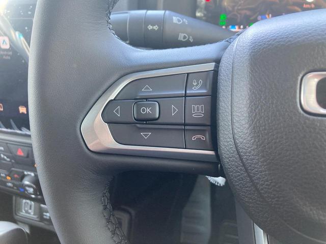 ジープ・レネゲード アルティテュード　ｅ－ハイブリッド　登録済未使用車　新車保証継承　ワンオーナー　禁煙車　レザーシート　シートヒーター　アダプティブクルーズコントロール　レーンキープアシスト　Ａｐｐｌｅ　ｃａｒ　ｐｌａｙ　ＡｎｄｏｒｉｄＡｕｔｏ（23枚目）