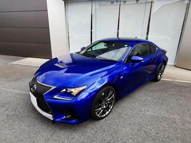 ＲＣ Ｆ ベースグレード　Ｖ型８気筒ＤＯＨＣ　運転席メモリー付パワーシート８ＡＴ　パドルシフト　シートヒーター＆ベンチレーション　ステアリングヒーター　スマートキー（6枚目）