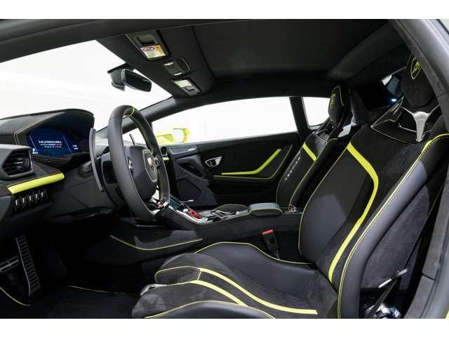 �C�^���A�E�����{���M�[�j�{�Ђɂăg���[�j���O���󂯂��t�����g�}���y�у��J�j�b�N���A�����\�ȃ����{���M�[�j�ɂӂ��킵�������e�i���X�E�T�[�r�X��񋟁B