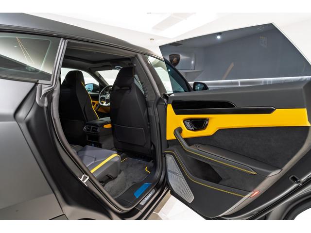 ウルス ＳＥ　４ＷＤ（22枚目）