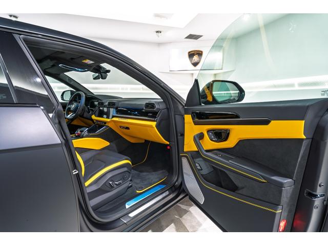 ウルス ＳＥ　４ＷＤ（24枚目）